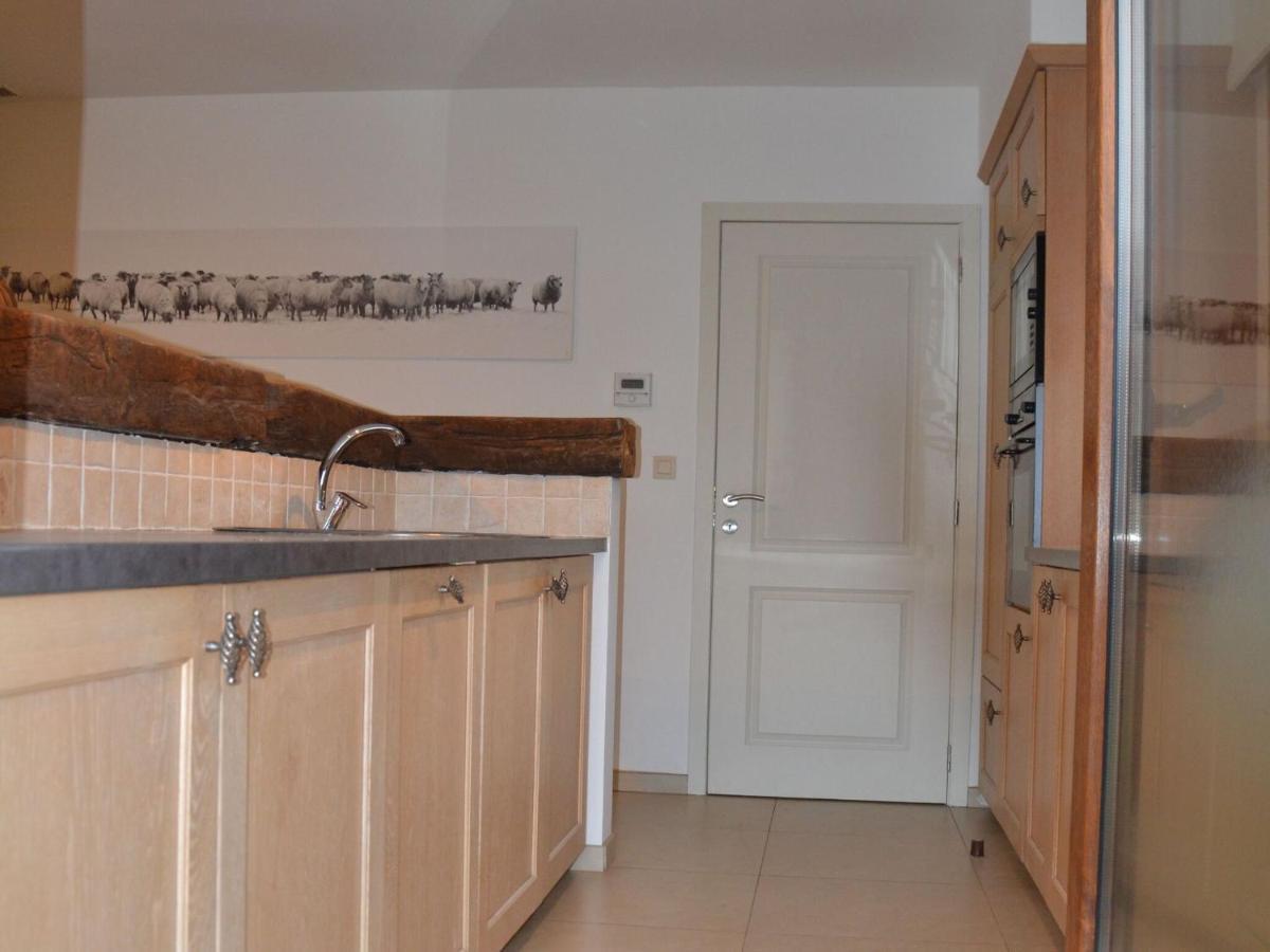 Welcoming Villa In Puivelde With Terrace Garden Barbeque Bagian luar foto