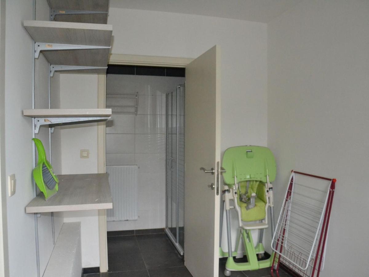 Welcoming Villa In Puivelde With Terrace Garden Barbeque Bagian luar foto